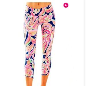 Lilly Pulitzer Luxetic Weekender Cropped Legging in Banana Flambé Large EUC